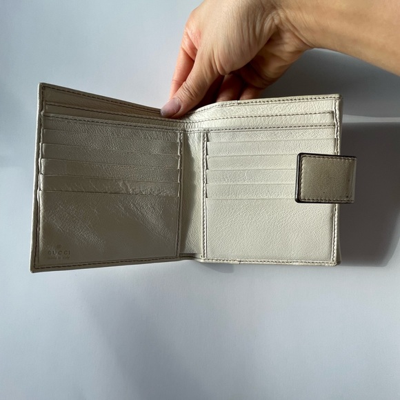 Authentic Gucci Bamboo D Ring Wallet - Picture 3 of 9